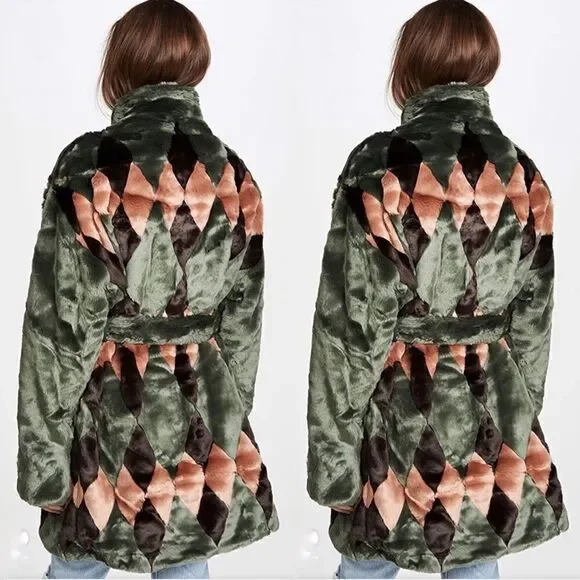 New Antik Batik
Khalim Coat - Picture 6 of 8